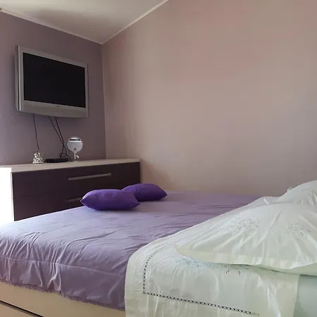 Edita Trogir With Private Pool Apartman Plano